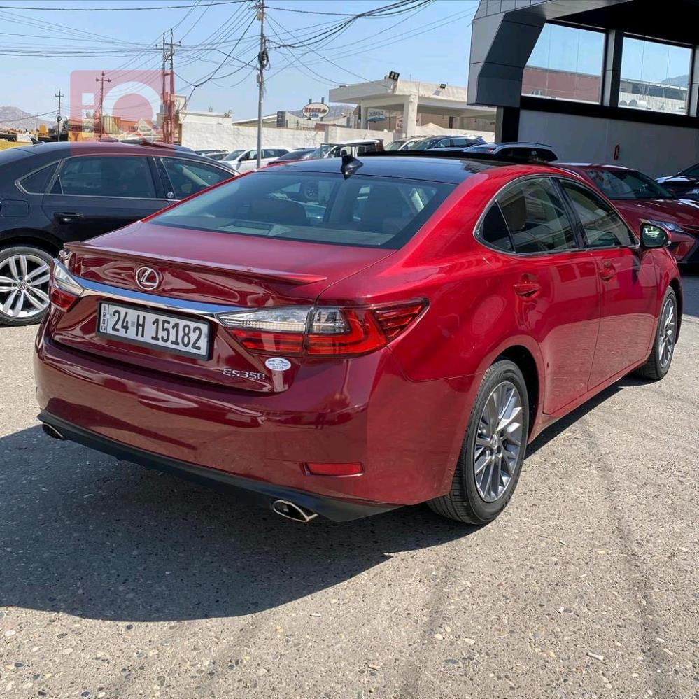 Lexus ES